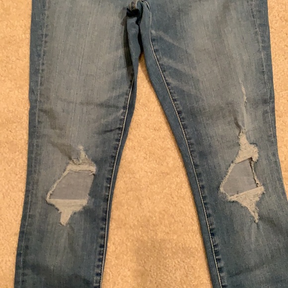 Universal Thread ripped knee skinny jeans - Picture 3 of 7